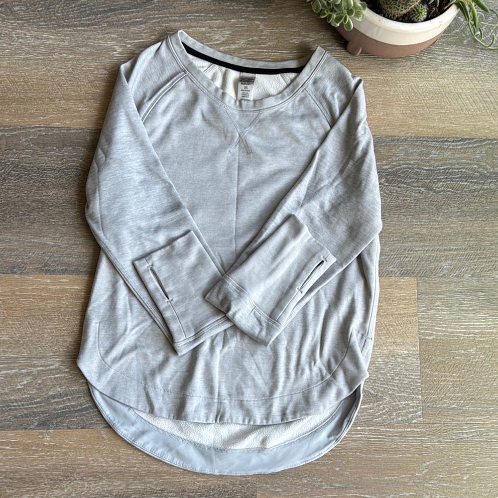 Champion Duo Dry Light Grey High-Low Sweatshirt